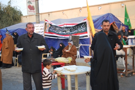 جامعة أهل البيت عليهم السلام في خدمة الزائرين