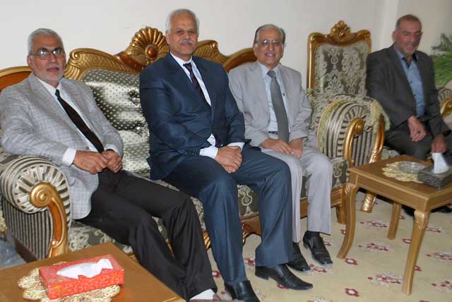 زيارة وفد من جامعة أهل البيت عليهم السلام لكلية السياحة وادارة المؤسسات الفندقية في جامعة كربلاء