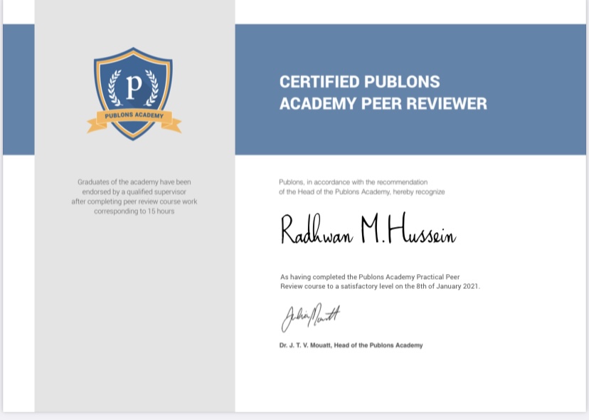 تدريسي في كلية الصيدلة يحصل على شهادة من اكاديمية بابلون العالمية تؤهله لتقييم البحوث