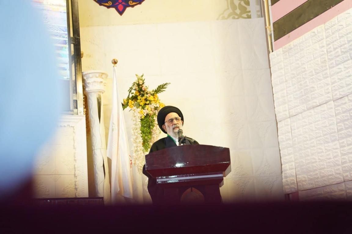 اية الله هادي المدرسي في ضيافة كلية الصيدلة