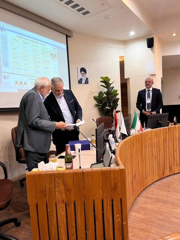 جامعة أهل البيت (ع) وجامعة أصفهان تجددان اتفاقية التعاون العلمي